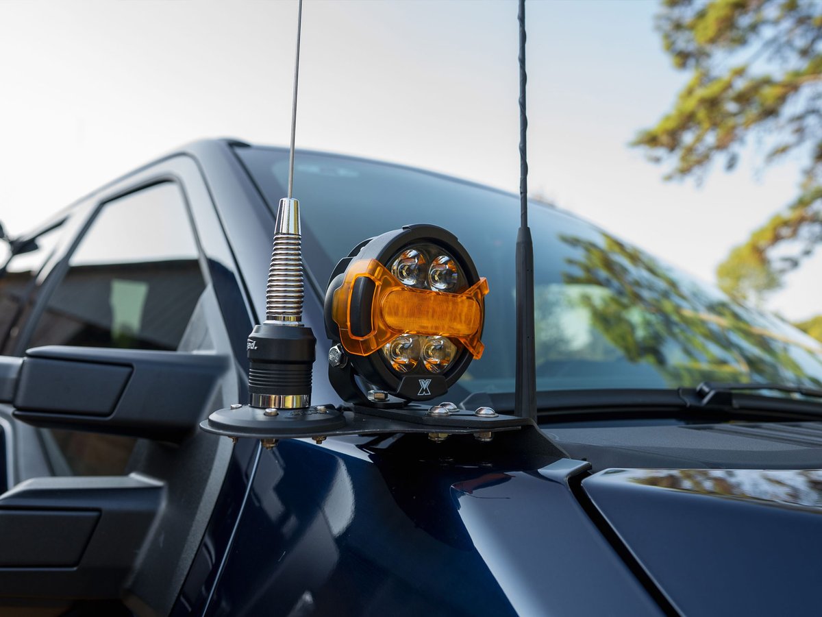 AGwagon-Features-Pillar-Mounted-Ditch-Lights